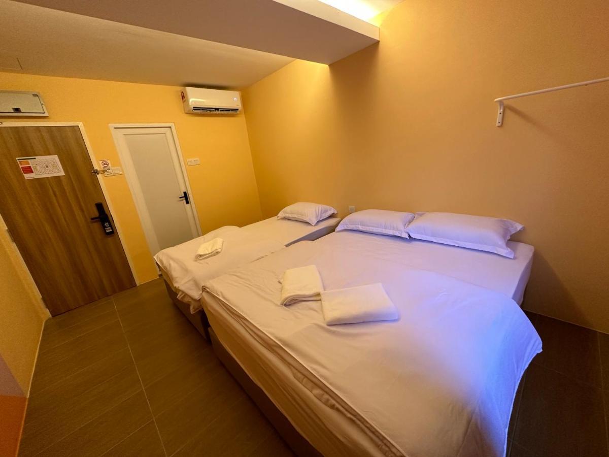 Hotel A1 2*